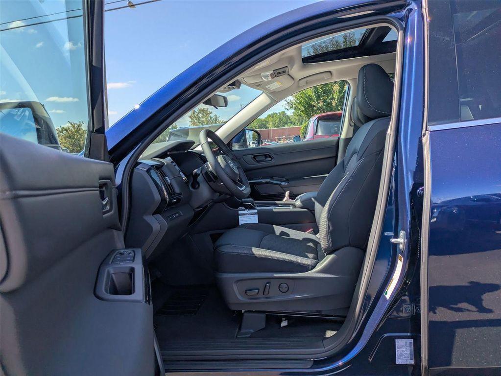 new 2025 Nissan Pathfinder car, priced at $36,380