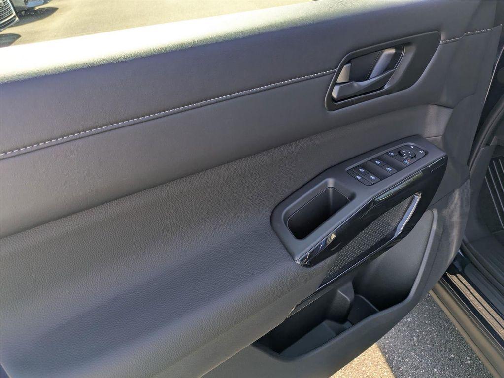 new 2025 Nissan Pathfinder car, priced at $36,380