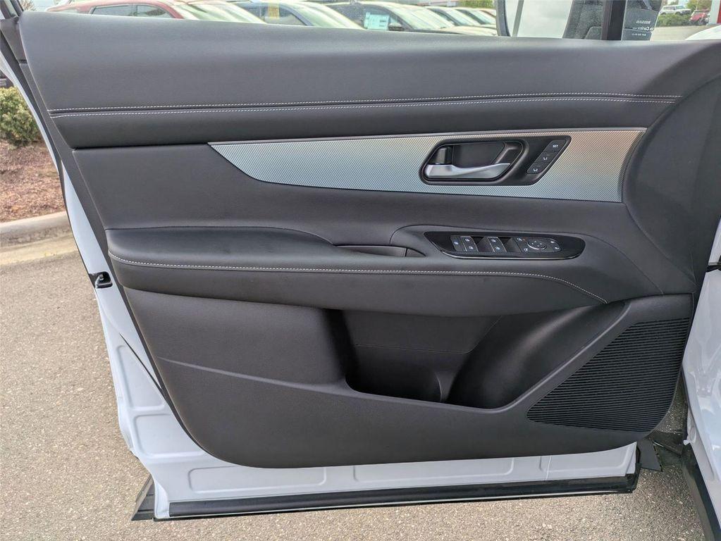 new 2025 Nissan Murano car, priced at $41,640