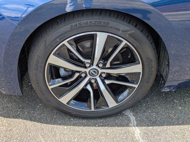 used 2023 Nissan Maxima car, priced at $25,995