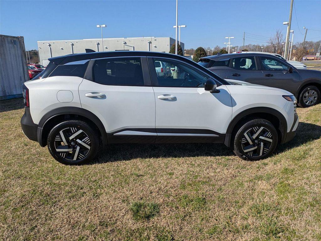 new 2025 Nissan Kicks car, priced at $25,885