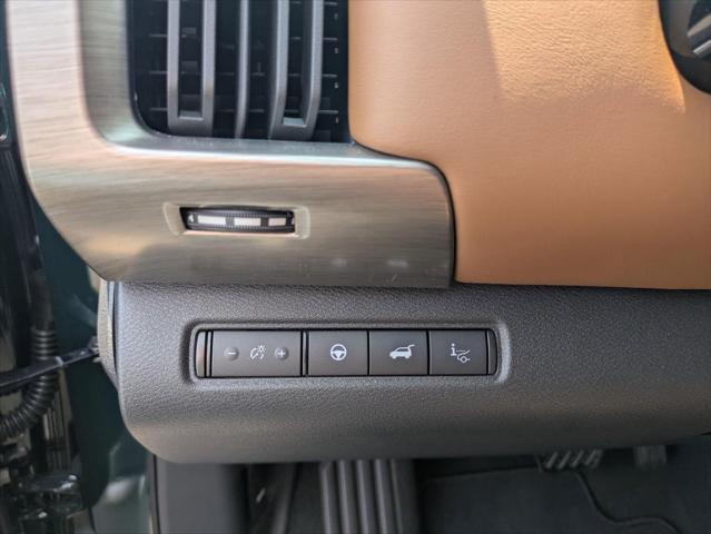 new 2025 Nissan Pathfinder car, priced at $52,655