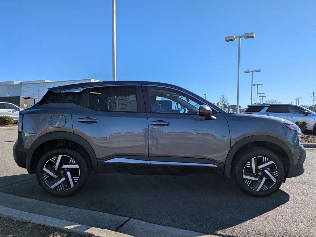 new 2025 Nissan Kicks car, priced at $25,075