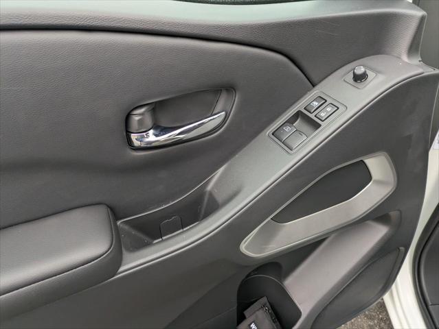new 2025 Nissan Frontier car, priced at $34,351