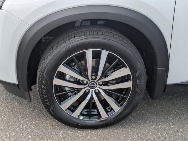 new 2025 Nissan Pathfinder car, priced at $52,887