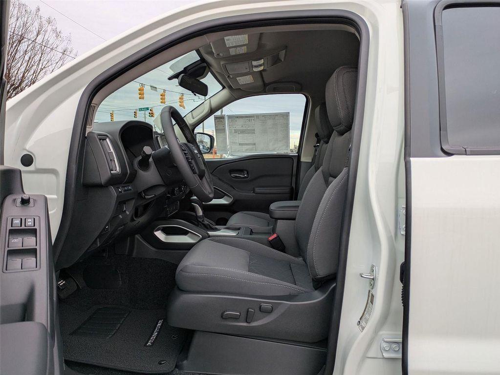 new 2025 Nissan Frontier car, priced at $39,270