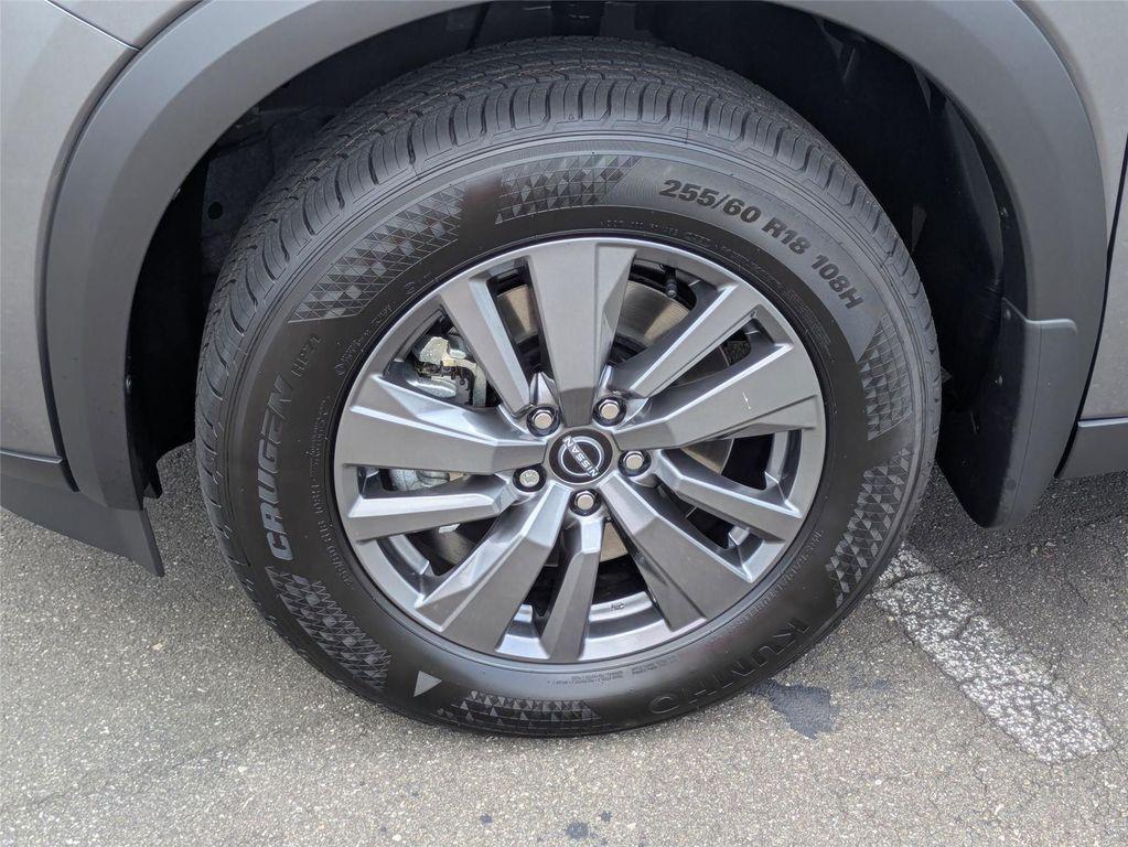 new 2025 Nissan Pathfinder car, priced at $34,645