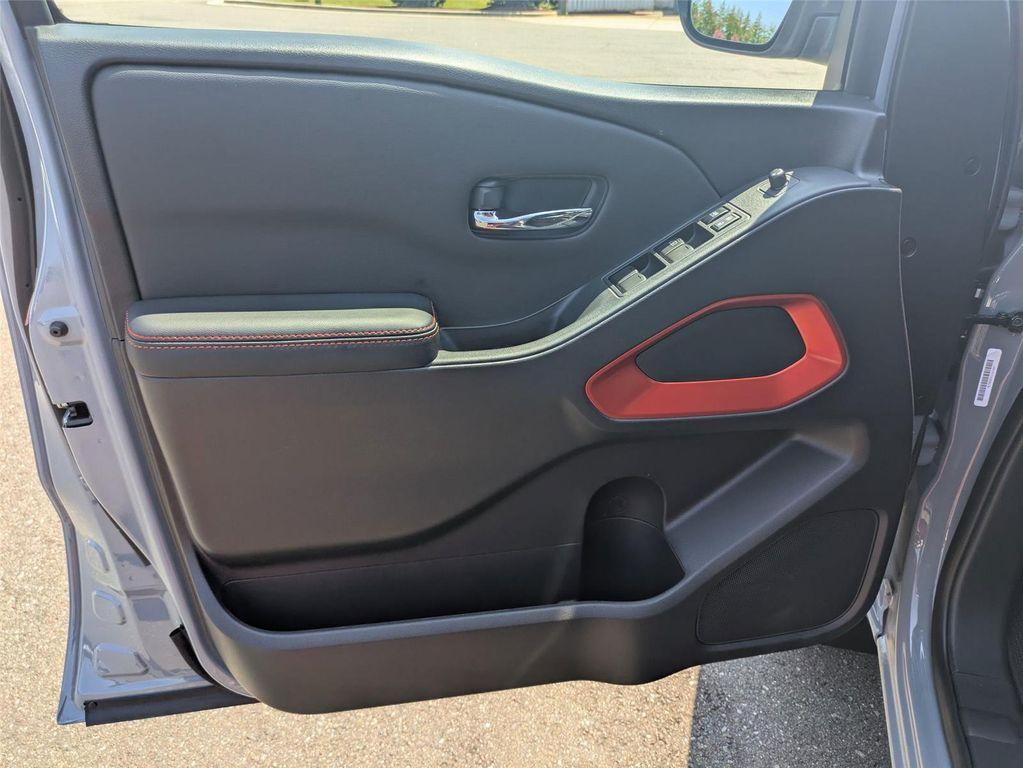 new 2025 Nissan Frontier car, priced at $40,415