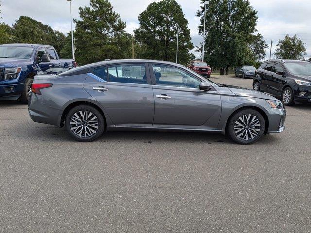 new 2025 Nissan Altima car, priced at $32,170