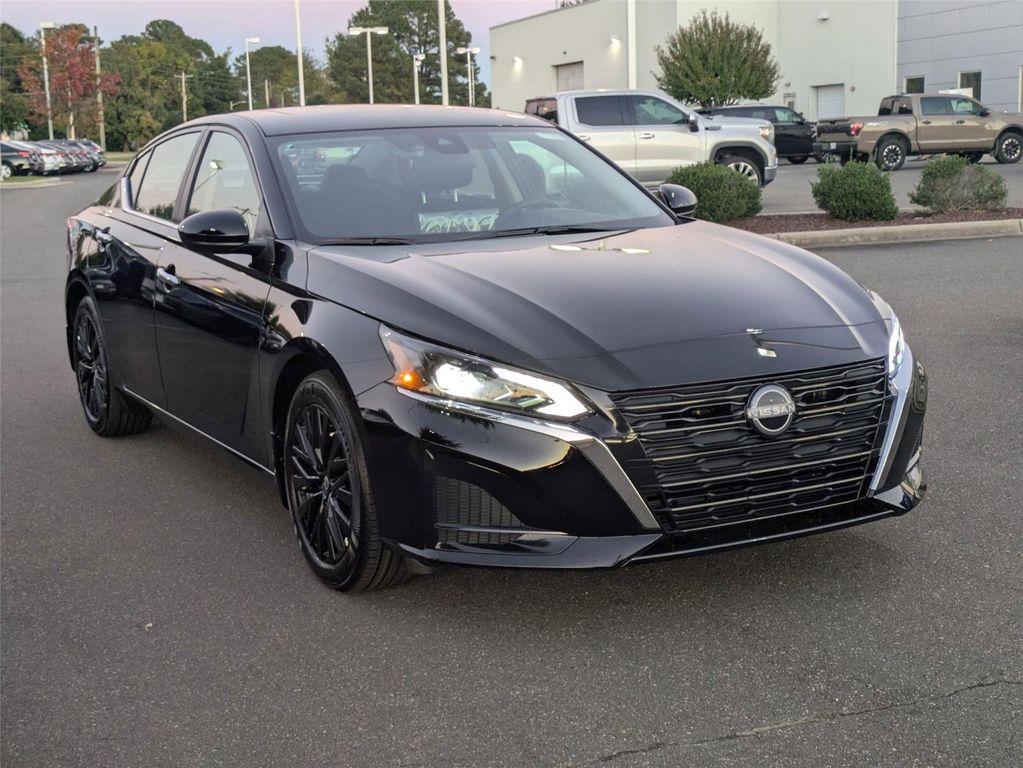 new 2025 Nissan Altima car, priced at $30,450