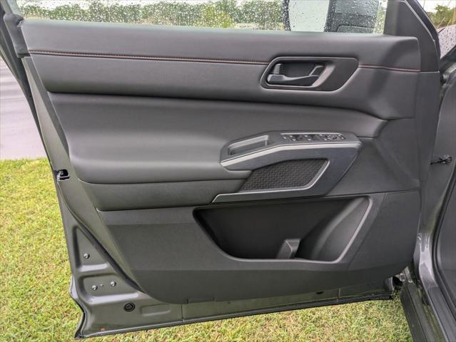 new 2025 Nissan Pathfinder car, priced at $45,837
