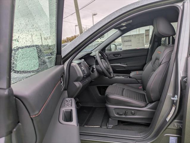 new 2025 Nissan Pathfinder car, priced at $45,837