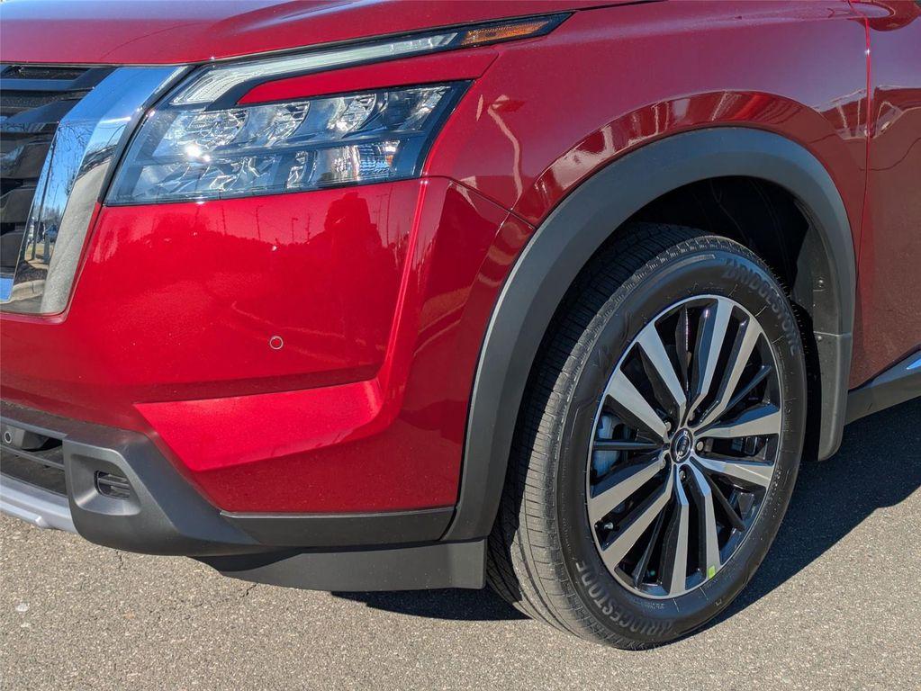 new 2025 Nissan Pathfinder car, priced at $47,990
