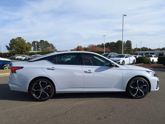 new 2025 Nissan Altima car, priced at $29,286