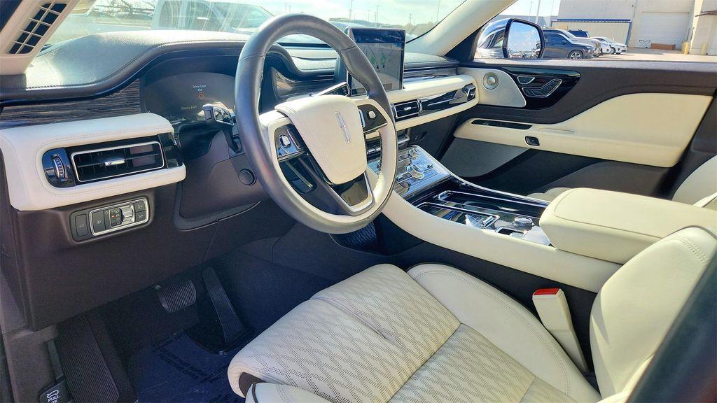 used 2020 Lincoln Aviator car, priced at $33,757