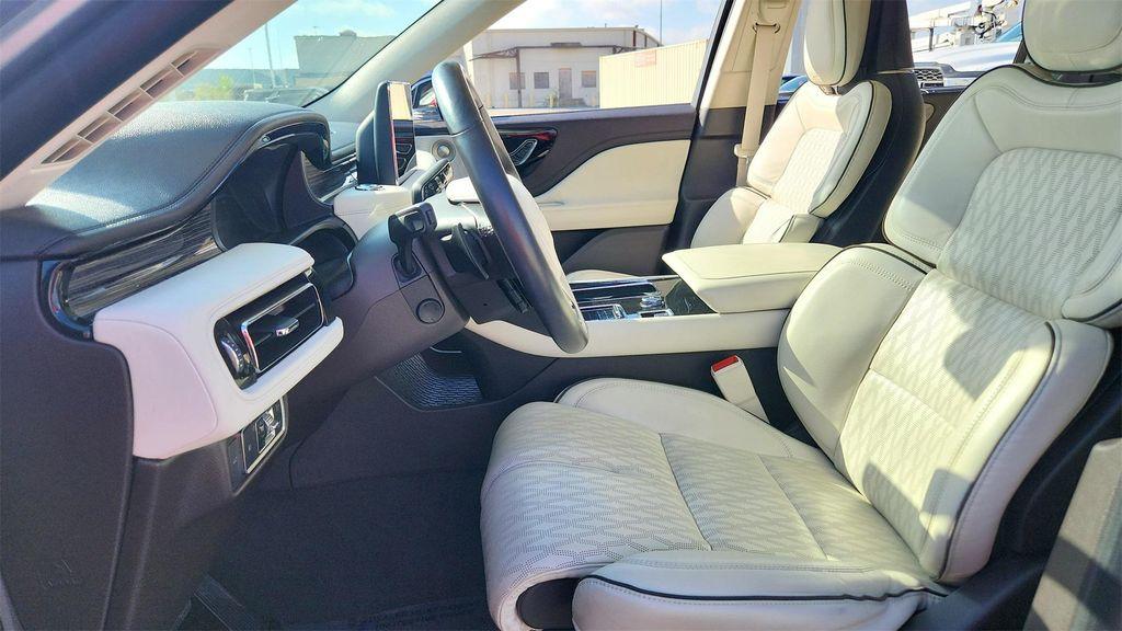 used 2020 Lincoln Aviator car, priced at $33,757