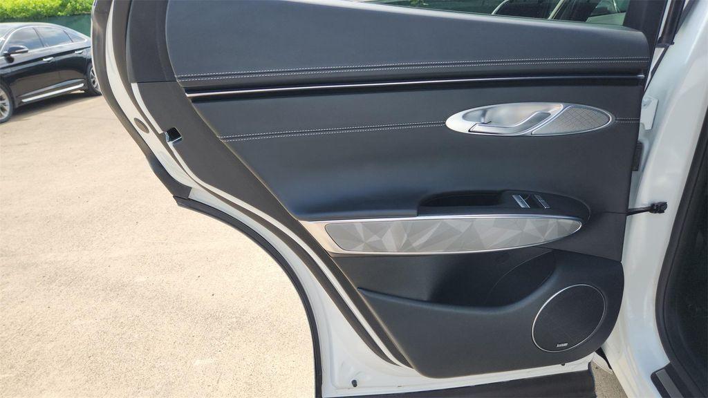new 2025 Genesis GV70 car, priced at $67,560