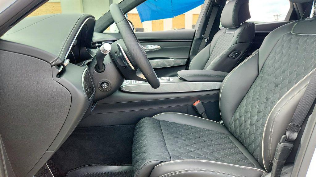 new 2025 Genesis GV70 car, priced at $67,560