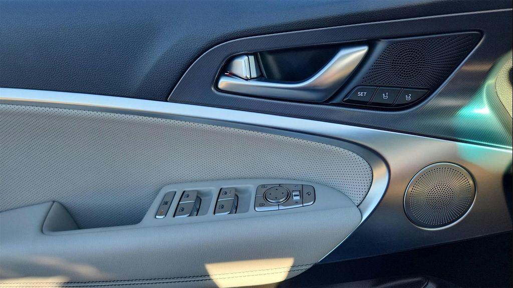 new 2025 Genesis G70 car, priced at $49,155