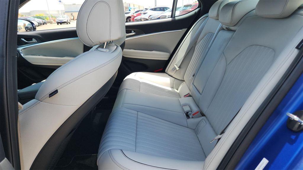 new 2025 Genesis G70 car, priced at $49,155