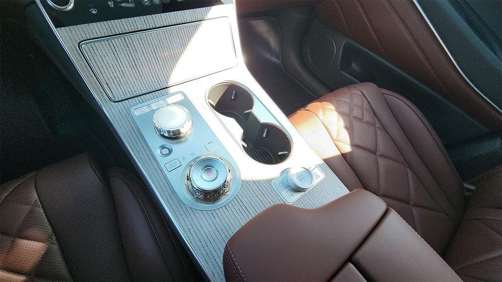 new 2025 Genesis GV80 car, priced at $82,939