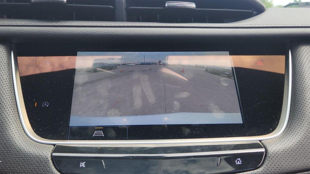 used 2022 Cadillac XT5 car, priced at $28,990
