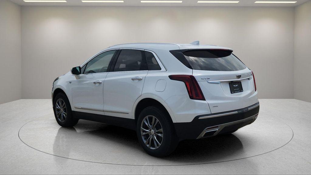 used 2022 Cadillac XT5 car, priced at $28,990