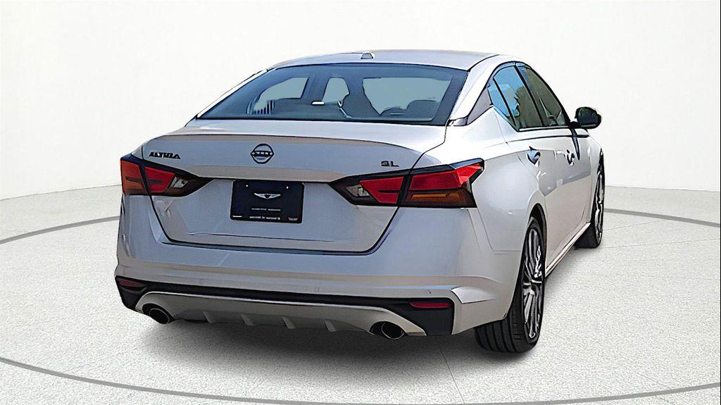 used 2023 Nissan Altima car, priced at $19,227