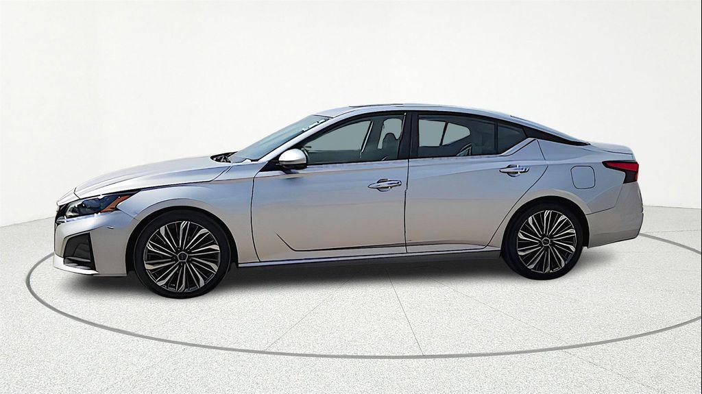 used 2023 Nissan Altima car, priced at $19,227