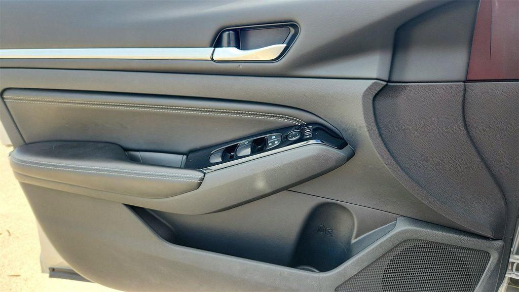 used 2023 Nissan Altima car, priced at $19,227