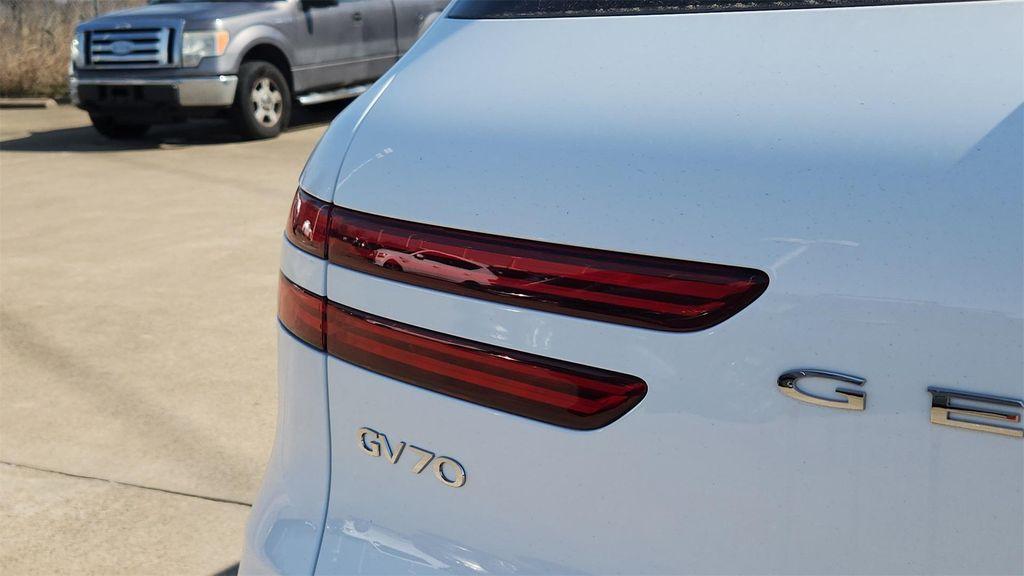new 2025 Genesis GV70 car, priced at $59,960