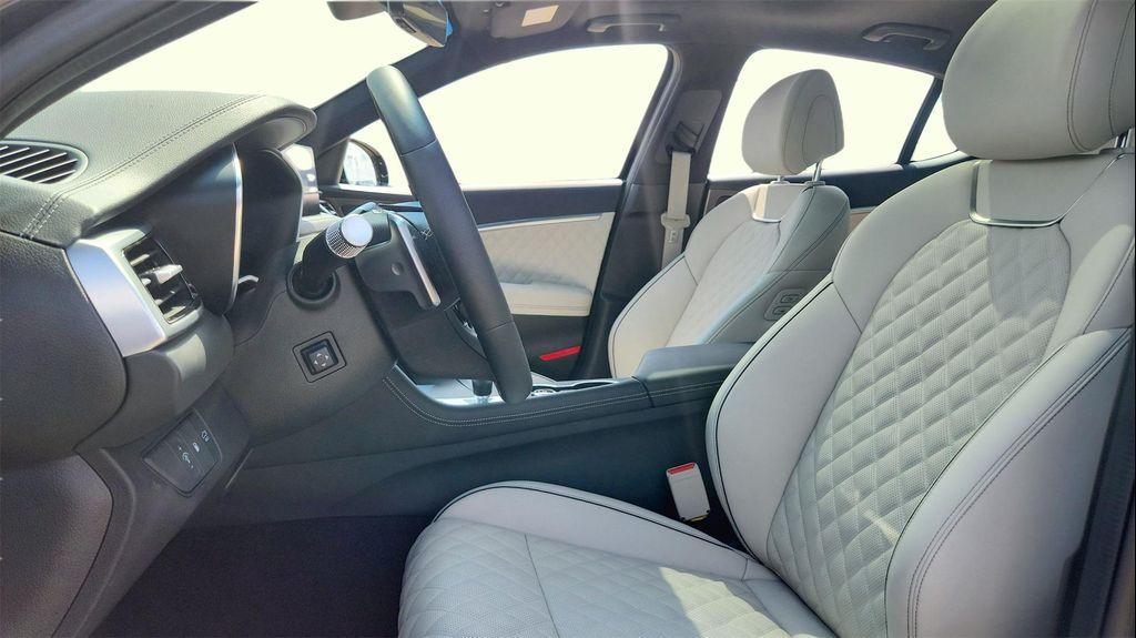 new 2025 Genesis G70 car, priced at $57,190