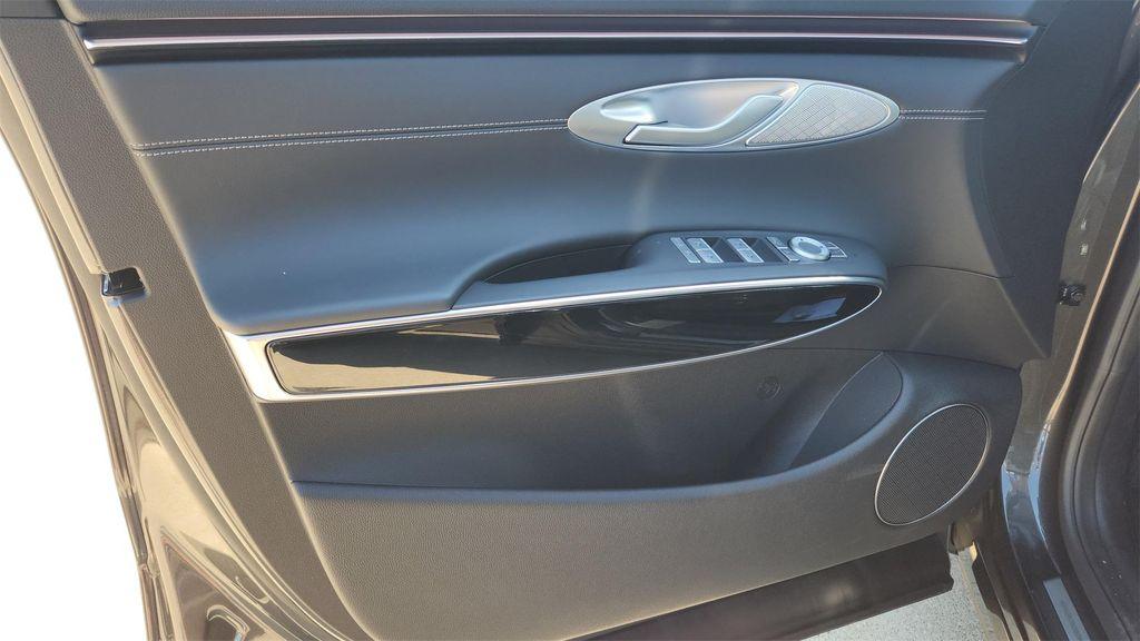 new 2026 Genesis GV70 car, priced at $51,130