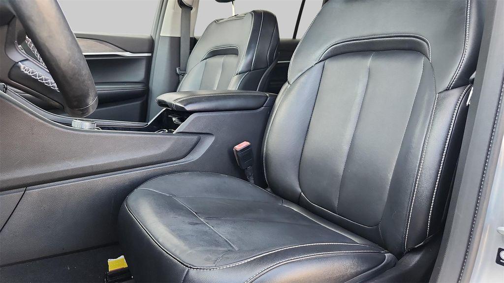 used 2021 Jeep Grand Cherokee L car, priced at $25,744