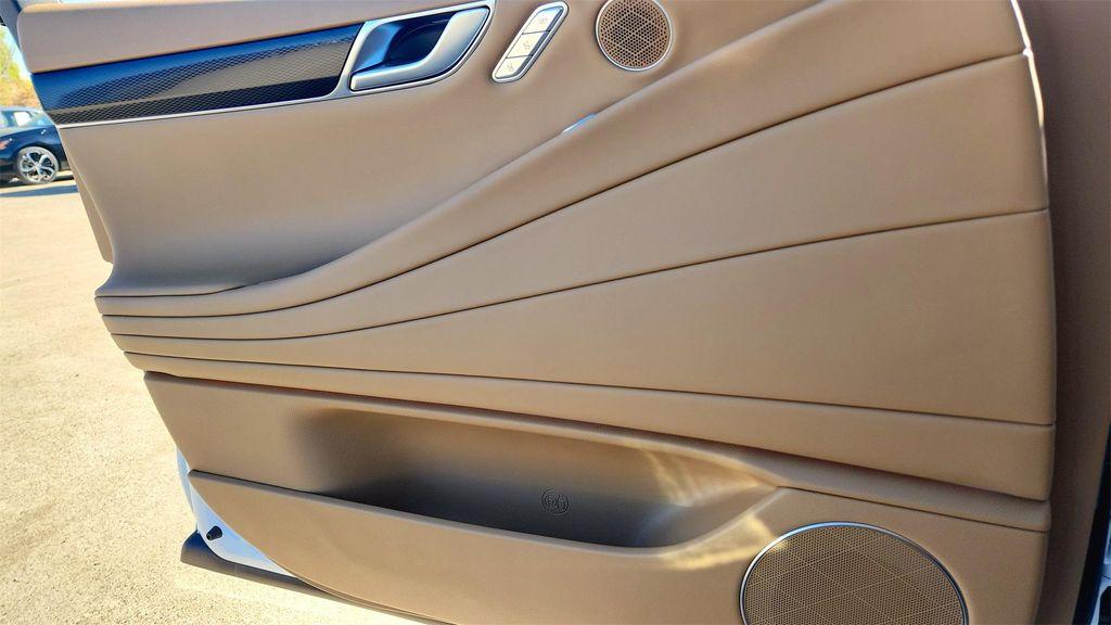 new 2026 Genesis G80 car, priced at $61,085