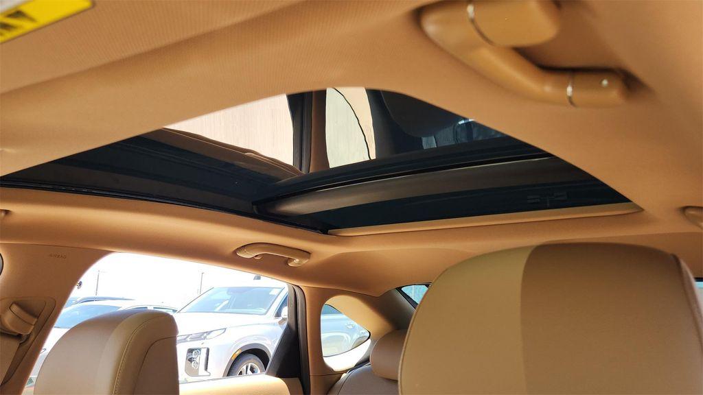 new 2025 Genesis G80 car, priced at $64,045