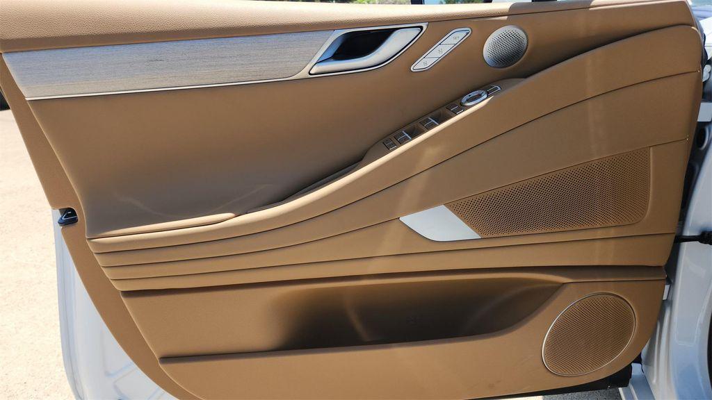 new 2025 Genesis G80 car, priced at $64,045