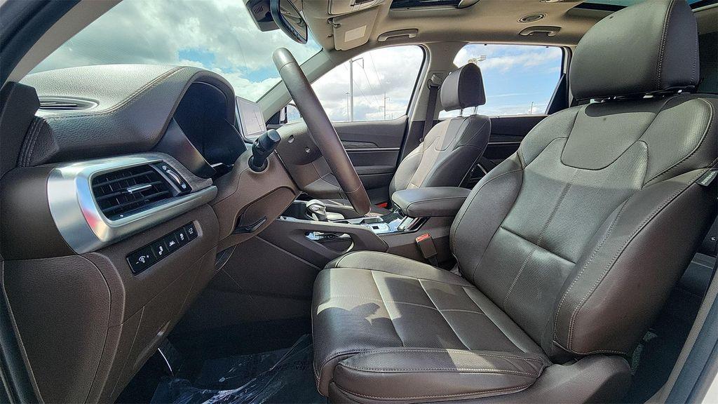 used 2022 Kia Telluride car, priced at $33,808