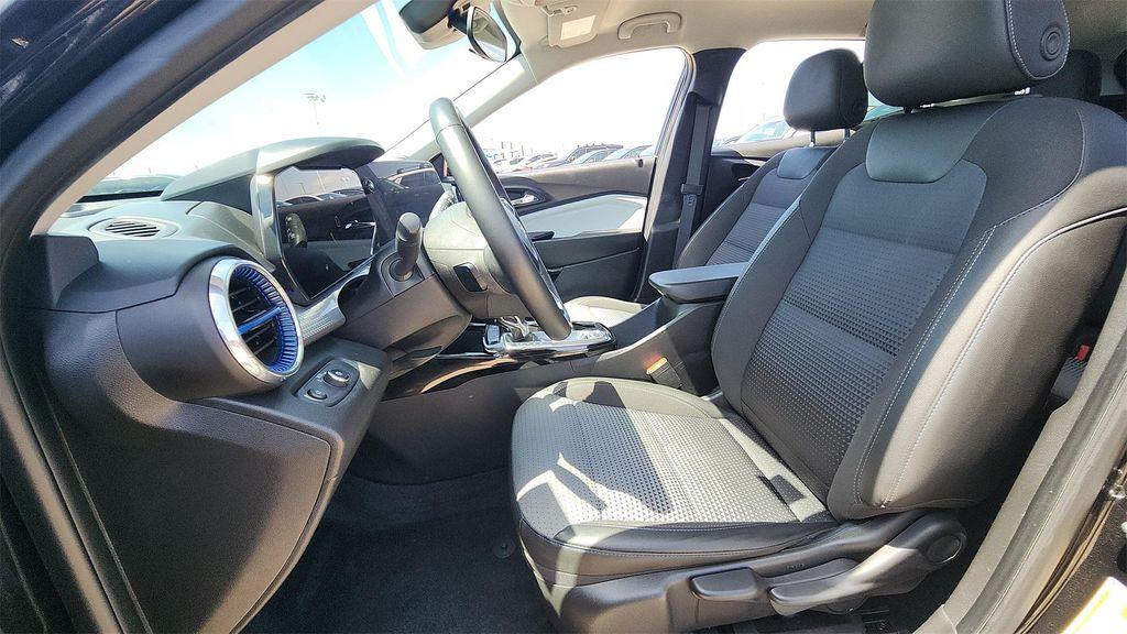 used 2024 Chevrolet Trax car, priced at $20,630