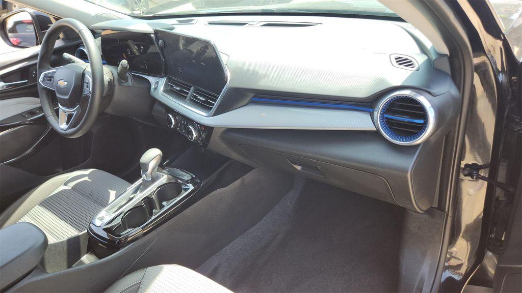 used 2024 Chevrolet Trax car, priced at $20,630