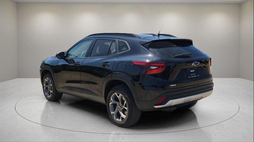 used 2024 Chevrolet Trax car, priced at $20,630