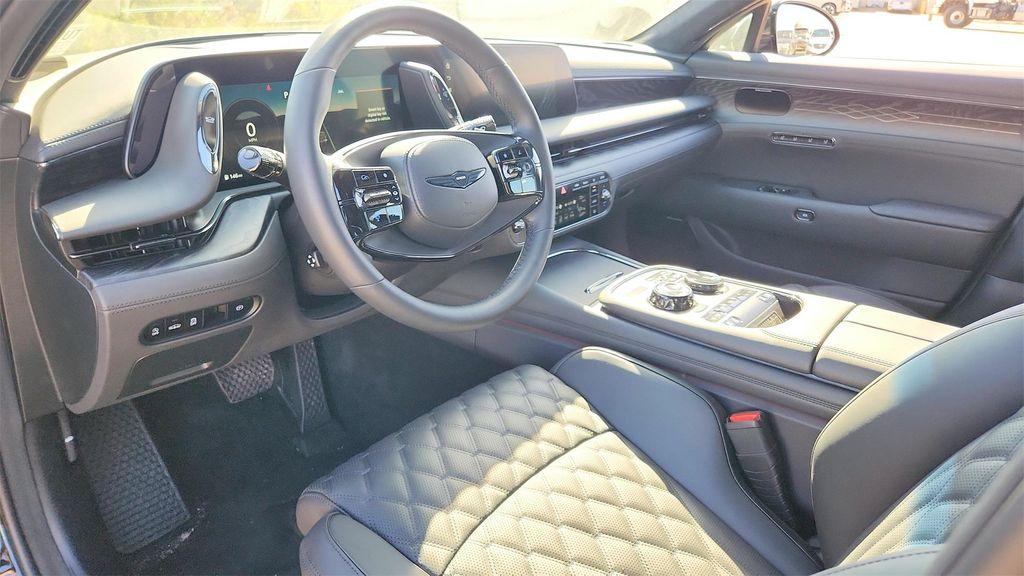 new 2026 Genesis G90 car, priced at $108,160