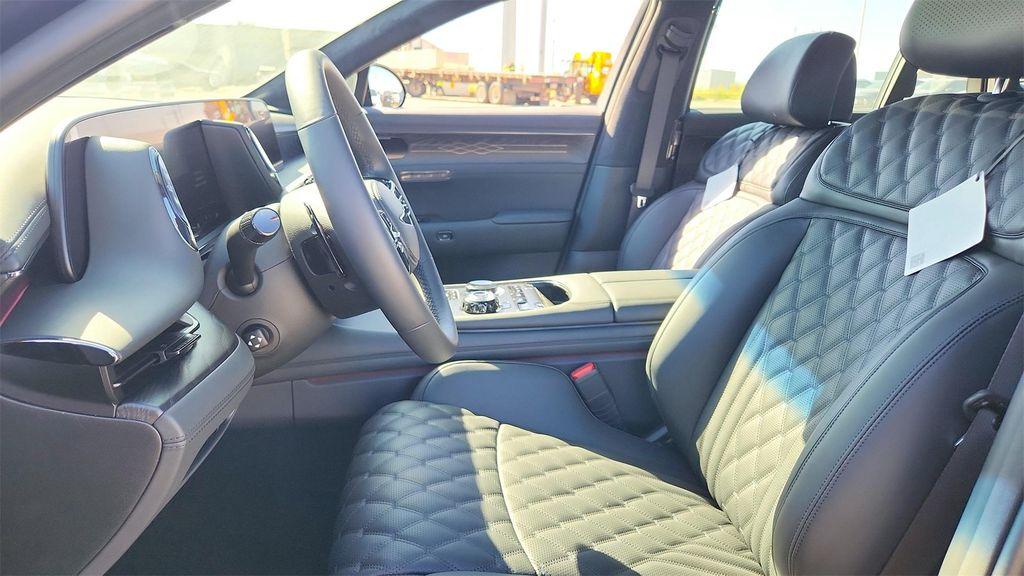 new 2026 Genesis G90 car, priced at $108,160