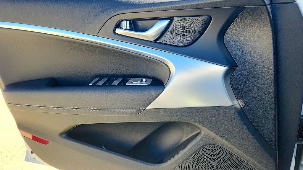 new 2026 Genesis G70 car, priced at $48,090