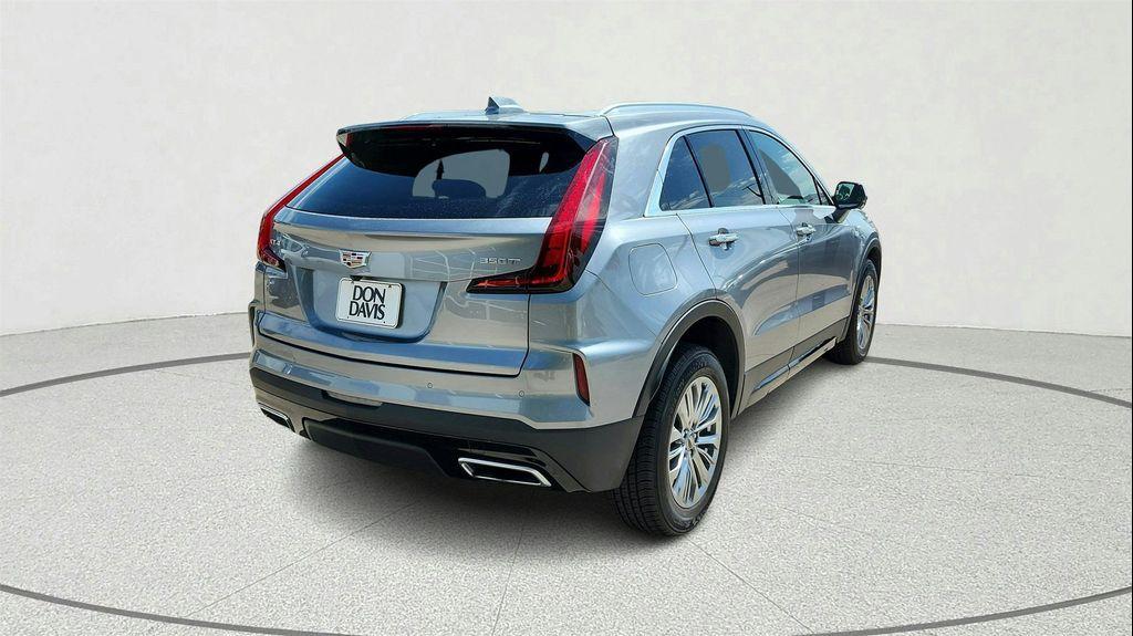 used 2025 Cadillac XT4 car, priced at $33,920