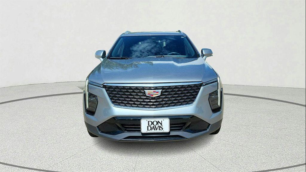 used 2025 Cadillac XT4 car, priced at $33,920