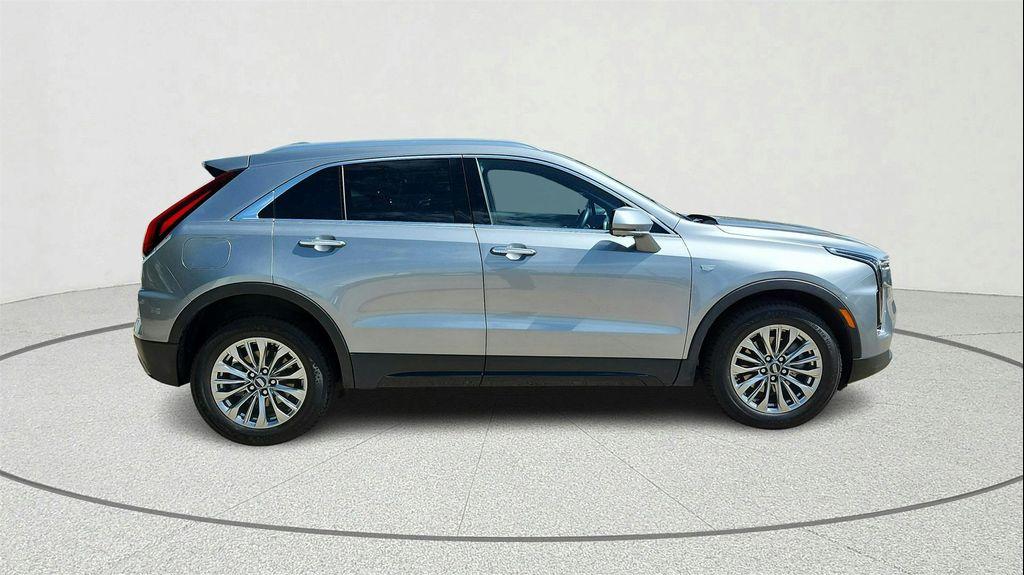 used 2025 Cadillac XT4 car, priced at $33,920