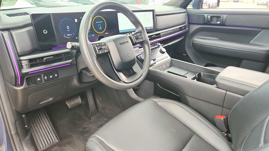 used 2025 Hyundai Santa Fe car, priced at $39,995