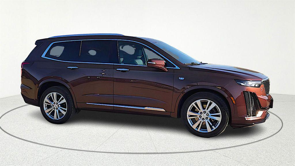 used 2022 Cadillac XT6 car, priced at $39,452