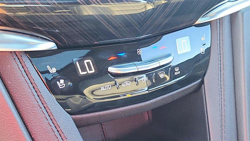 used 2022 Cadillac XT6 car, priced at $39,452